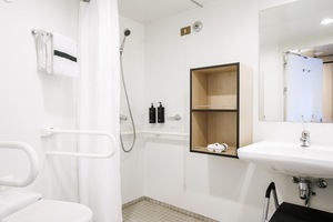 Polar Outside | Wheelchair-Accessible Outside Cabin